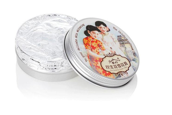 雪花膏一年四季都可以用嗎 雪花膏一天用幾次 雪花膏一年四季都可以用嗎 雪花膏一天用幾次