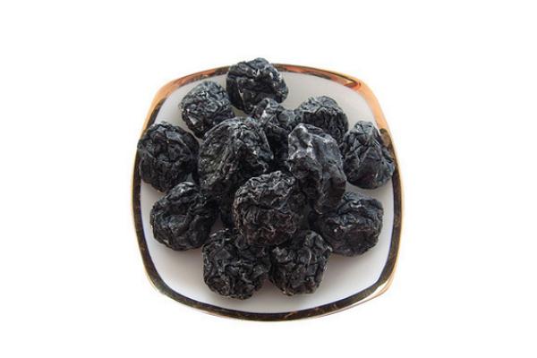 烏梅是話梅嗎 烏梅是發(fā)物嗎 烏梅是話梅嗎 烏梅是發(fā)物嗎