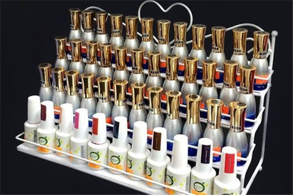 甲油膠使用前要搖一搖嗎 甲油膠的操作步驟 甲油膠使用前要搖一搖嗎 甲油膠的操作步驟