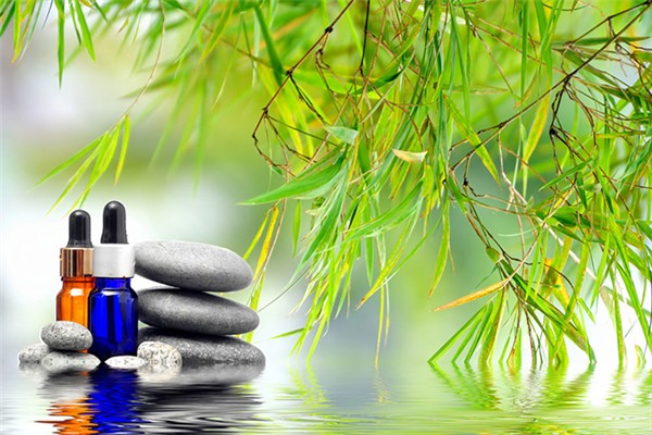 精油單方和復(fù)方的區(qū)別 精油單方好還是復(fù)方好 精油單方和復(fù)方的區(qū)別 精油單方好還是復(fù)方好