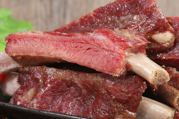 臘排骨晾曬幾天 臘排骨曬出油了好不好 臘排骨晾曬幾天 臘排骨曬出油了好不好