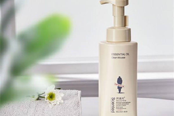 沐浴露是酸性還是堿性 沐浴露什么牌子好用又香 沐浴露是酸性還是堿性 沐浴露什么牌子好用又香