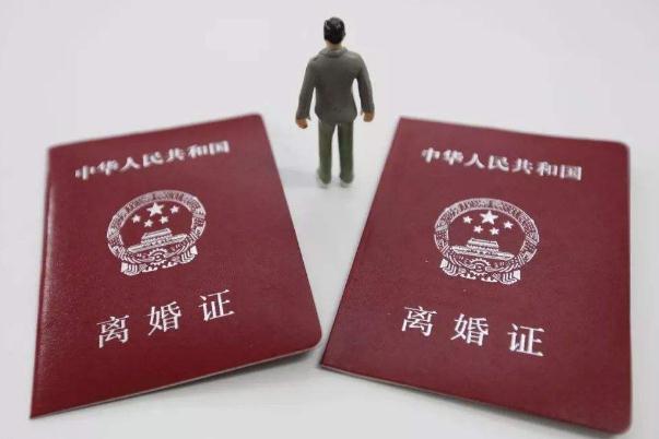 離婚孩子怎么判撫養(yǎng)權 離婚可以給孩子改姓名嗎