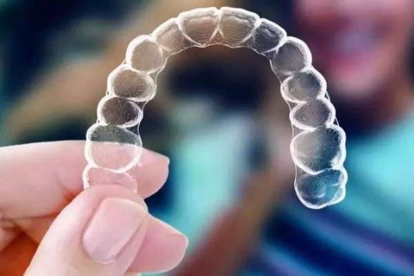 牙套的壽命是多少年 牙套的原理 牙套的壽命是多少年 牙套的原理