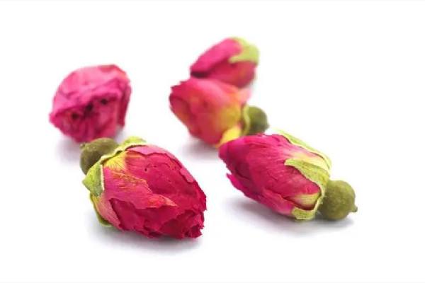 玫瑰花泡水可以長(zhǎng)期喝嗎 玫瑰花泡水可以用保溫杯泡嗎 玫瑰花泡水可以長(zhǎng)期喝嗎 玫瑰花泡水可以用保溫杯泡嗎