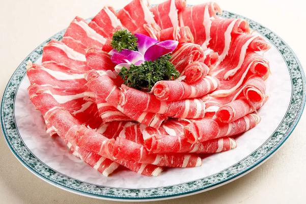 肥牛和牛肉的區(qū)別 肥牛是什么肉做的 肥牛和牛肉的區(qū)別 肥牛是什么肉做的