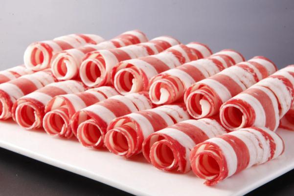 肥牛和牛肉的區(qū)別 肥牛是什么肉做的 肥牛和牛肉的區(qū)別 肥牛是什么肉做的