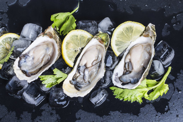 生蠔買(mǎi)回家怎么保存 生蠔可以冷凍起來(lái)保存嗎 生蠔買(mǎi)回家怎么保存 生蠔可以冷凍起來(lái)保存嗎