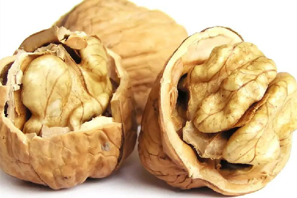 紙皮核桃的熱量高嗎 紙皮核桃一天吃幾個合適 紙皮核桃的熱量高嗎 紙皮核桃一天吃幾個合適