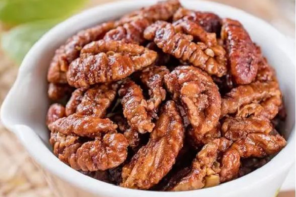 核桃肉有點油耗味能吃嗎 核桃肉吃多了會上火嗎 核桃肉有點油耗味能吃嗎 核桃肉吃多了會上火嗎