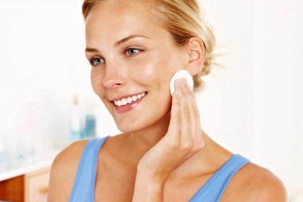 皮膚出油對身體有害嗎 皮膚出油對皮膚好嗎 皮膚出油對身體有害嗎 皮膚出油對皮膚好嗎