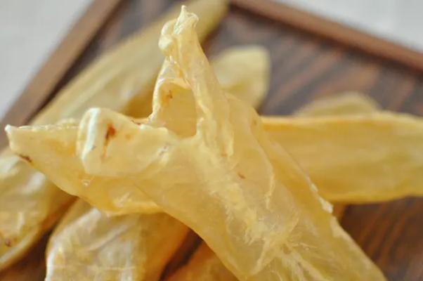 魚(yú)膠是熱性還是涼性的 魚(yú)膠是發(fā)物嗎 魚(yú)膠是熱性還是涼性的 魚(yú)膠是發(fā)物嗎