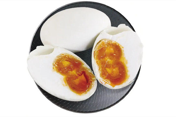 咸鴨蛋和新鮮鴨蛋哪個(gè)營養(yǎng)價(jià)值高 咸鴨蛋不好剝殼怎么辦 咸鴨蛋和新鮮鴨蛋哪個(gè)營養(yǎng)價(jià)值高 咸鴨蛋不好剝殼怎么辦