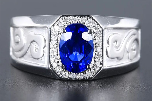 藍(lán)寶石會被刮花嗎 藍(lán)寶石會變色嗎 藍(lán)寶石會被刮花嗎 藍(lán)寶石會變色嗎