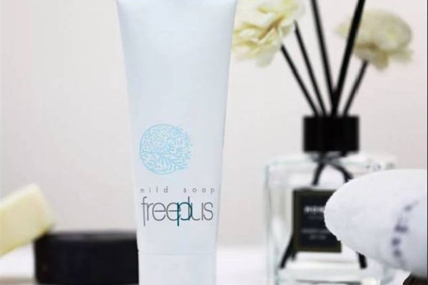 芙麗芳絲洗面奶怎么樣 芙麗芳絲洗面奶可以去黑頭嗎 芙麗芳絲洗面奶怎么樣 芙麗芳絲洗面奶可以去黑頭嗎