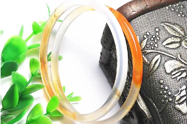 叮當鐲和美人條區(qū)別 叮當鐲屬于什么圈型 叮當鐲和美人條區(qū)別 叮當鐲屬于什么圈型