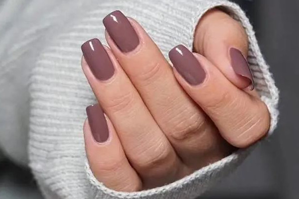 江漢路步行街KOLYBEAUTY寇寇美甲美容美睫韓式定妝店有哪些項目 純色美甲哪個顏色顯手白 江漢路步行街KOLYBEAUTY寇寇美甲美容美睫韓式定妝店有哪些項目 純色美甲哪個顏色顯手白