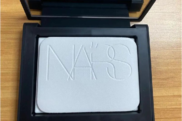 nars大白餅有幾個色號 nars大白餅有細閃嗎 nars大白餅有幾個色號 nars大白餅有細閃嗎