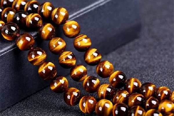 虎眼石和黑曜石哪個(gè)好 虎眼石和貔貅能一起戴嗎 虎眼石和黑曜石哪個(gè)好 虎眼石和貔貅能一起戴嗎