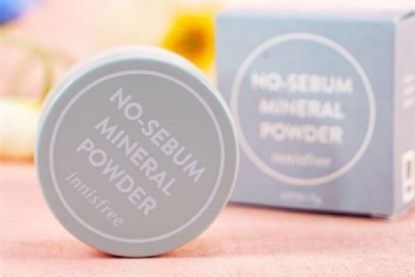 悅詩(shī)風(fēng)吟散粉用洗面奶可以卸妝嗎 悅詩(shī)風(fēng)吟散粉不化妝可以用嗎 悅詩(shī)風(fēng)吟散粉用洗面奶可以卸妝嗎 悅詩(shī)風(fēng)吟散粉不化妝可以用嗎