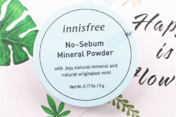 悅詩風(fēng)吟散粉用完后內(nèi)蓋怎么打開 悅詩風(fēng)吟散粉用完要洗臉嗎 悅詩風(fēng)吟散粉用完后內(nèi)蓋怎么打開 悅詩風(fēng)吟散粉用完要洗臉嗎