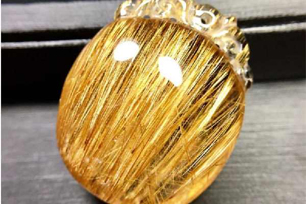 發(fā)晶什么樣品質(zhì)的好 發(fā)晶發(fā)絲多好還是少好 發(fā)晶什么樣品質(zhì)的好 發(fā)晶發(fā)絲多好還是少好