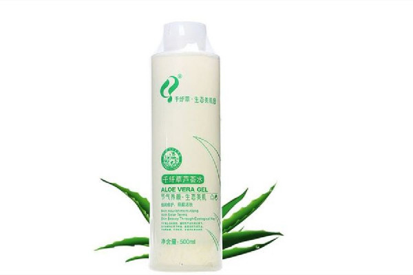 蘆薈水濕敷效果怎么樣 蘆薈水可以每天敷臉嗎 蘆薈水濕敷效果怎么樣 蘆薈水可以每天敷臉嗎