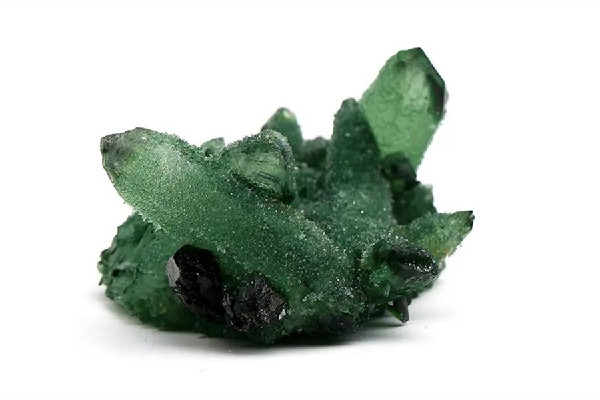 綠水晶的功效及寓意 綠水晶屬于五行屬什么 綠水晶的功效及寓意 綠水晶屬于五行屬什么