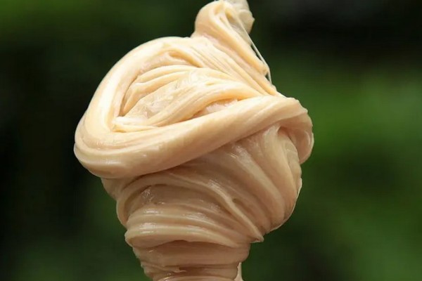 麥芽糖吃起來是不是粘牙 麥芽糖吃起來什么味道 麥芽糖吃起來是不是粘牙 麥芽糖吃起來什么味道