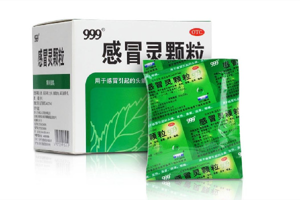 999感冒靈顆粒和布洛芬能一起吃嗎 999感冒靈顆?？梢院桶⒛髁帜z囊一起吃嗎