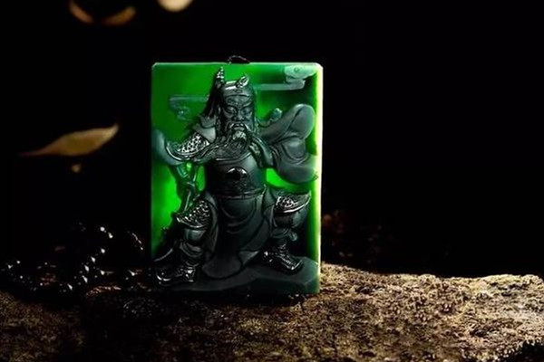 墨翠的寓意和象征 墨翠適合多大年齡戴 墨翠的寓意和象征 墨翠適合多大年齡戴