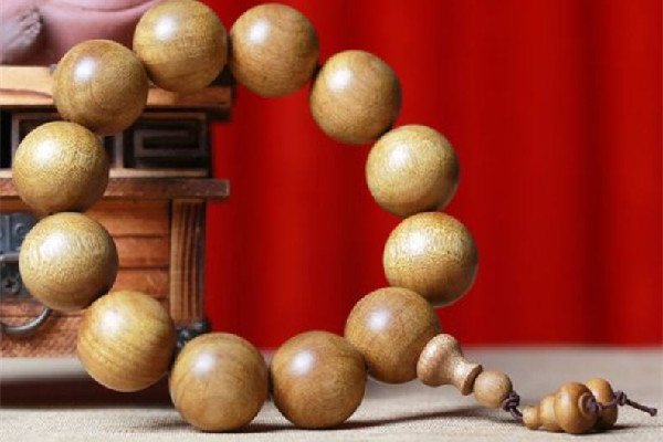 金絲楠木手串怎么保養(yǎng) 金絲楠木手串多久保養(yǎng)一次最好 金絲楠木手串怎么保養(yǎng) 金絲楠木手串多久保養(yǎng)一次最好