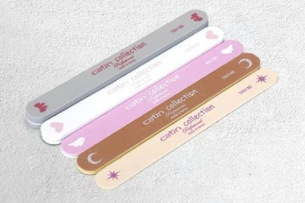 美甲拋光條是干嘛的 美甲拋光條用在哪一步 美甲拋光條是干嘛的 美甲拋光條用在哪一步