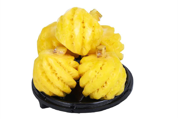鳳梨是黃色的好還是綠色的好 鳳梨買什么樣的好 鳳梨是黃色的好還是綠色的好 鳳梨買什么樣的好