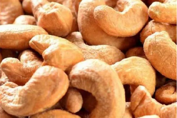 腰果可以帶皮一起吃嗎 腰果怎么吃最有營(yíng)養(yǎng) 腰果可以帶皮一起吃嗎 腰果怎么吃最有營(yíng)養(yǎng)