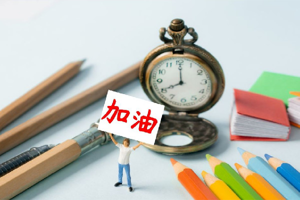 高?；貞?yīng)考生因航班延誤錯(cuò)過(guò)復(fù)試 考研復(fù)試需要準(zhǔn)備什么